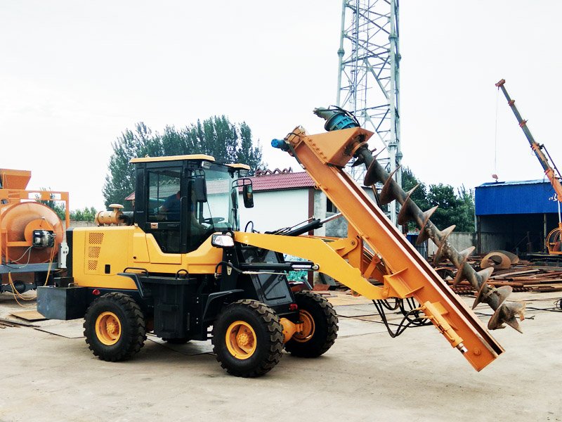 鏟車式打樁機(jī)